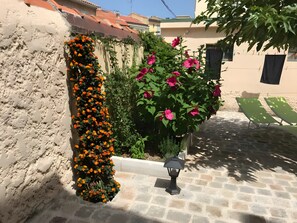 Photo non classée, 2 sur 19, bouton