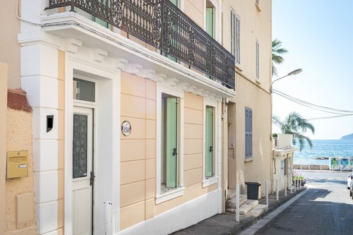 Villa « Mourillon Maison et Jardin 6-8 pers » avec terrasse privée, Wi-Fi et climatisation