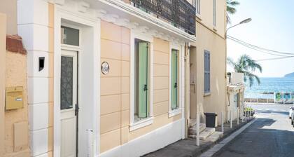 Villa « Mourillon Maison et Jardin 6-8 pers » avec terrasse privée, Wi-Fi et climatisation