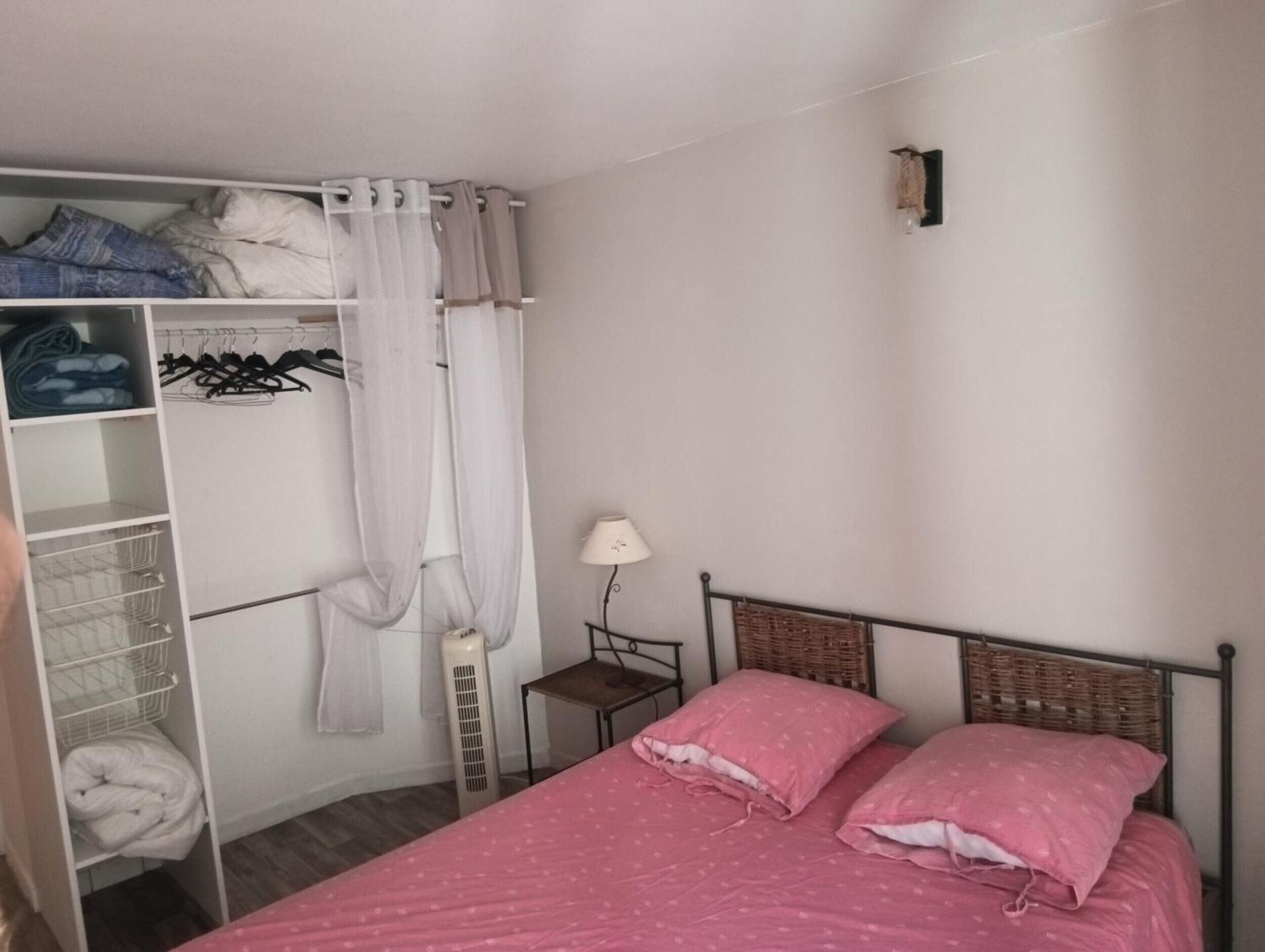 1 soveværelse, sengetøj