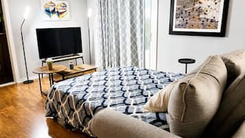3 chambres, fer et planche à repasser, Wi-Fi, literie fournie