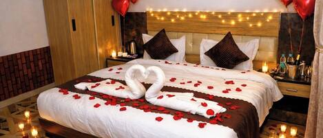 Deluxe Room, Garden View | Free WiFi