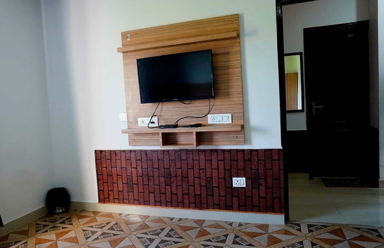 Deluxe Room, Garden View | Interior