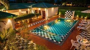Kolam renang terbuka 