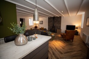 Unclassified image, 3 of 21, button - Stunning 3 Bed Converted Village Hall (Kelso)