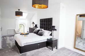 Unclassified image, 2 of 21, button - Stunning 3 Bed Converted Village Hall (Kelso)