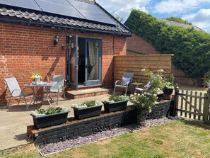 Unclassified image, 2 of 44, button - Farm Stay - Sleeps 2-4 -Luxury Apartment - Pet Friendly (Stowmarket)