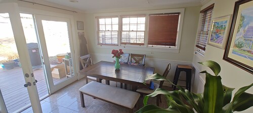Cozy 1925 Brick Bungalow on the Boulevard