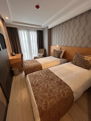 Superior Room | In-room safe, soundproofing, free WiFi - Heya Hotel (Istanbul)