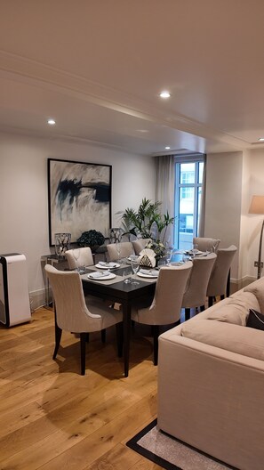 Botón de imagen sin clasificar, 5 de 24