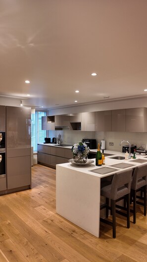 Botón de imagen sin clasificar, 4 de 24