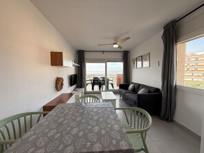 Dining - Agi Rocmar 134 Apartamento for rent in Roses Girona. (Roses)