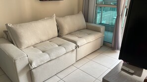 Living area - Cozy little apartment close to the beach and a big supermarket. Family friendly! (Vila Velha)