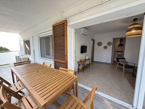 Outdoor dining - Agi Solmar A9 Apartamento for rent in Roses Girona. (Roses)