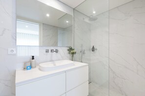 Apartamento família, 2 quartos, para não fumantes | Banheiro