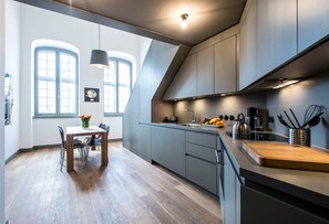 Nicht klassifiziertes Bild, 2 von 22, Schaltfläche