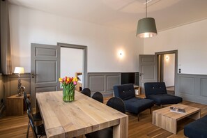 Nicht klassifiziertes Bild, 2 von 21, Schaltfläche