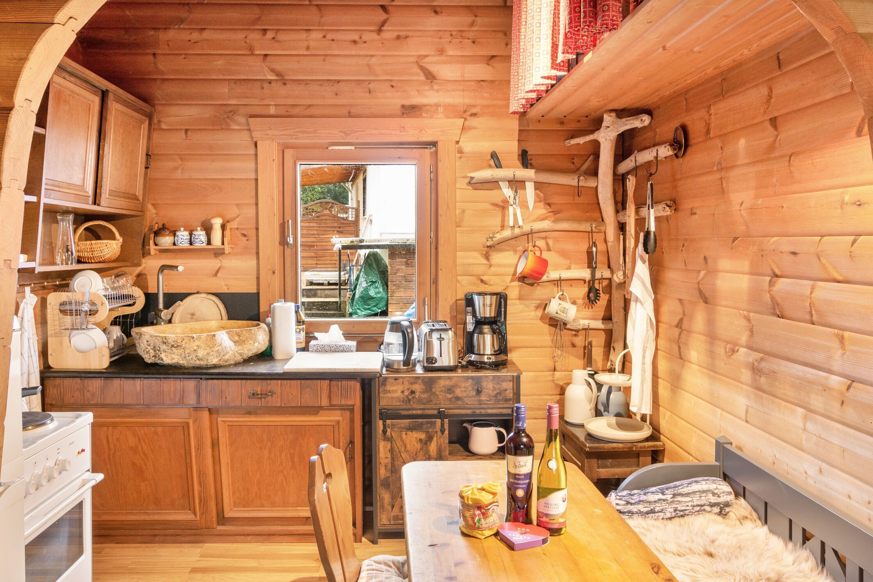 雪櫃、微波爐、焗爐、爐具