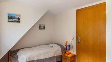 8 Schlafzimmer, Bügeleisen/Bügelbrett, WLAN, Bettwäsche
