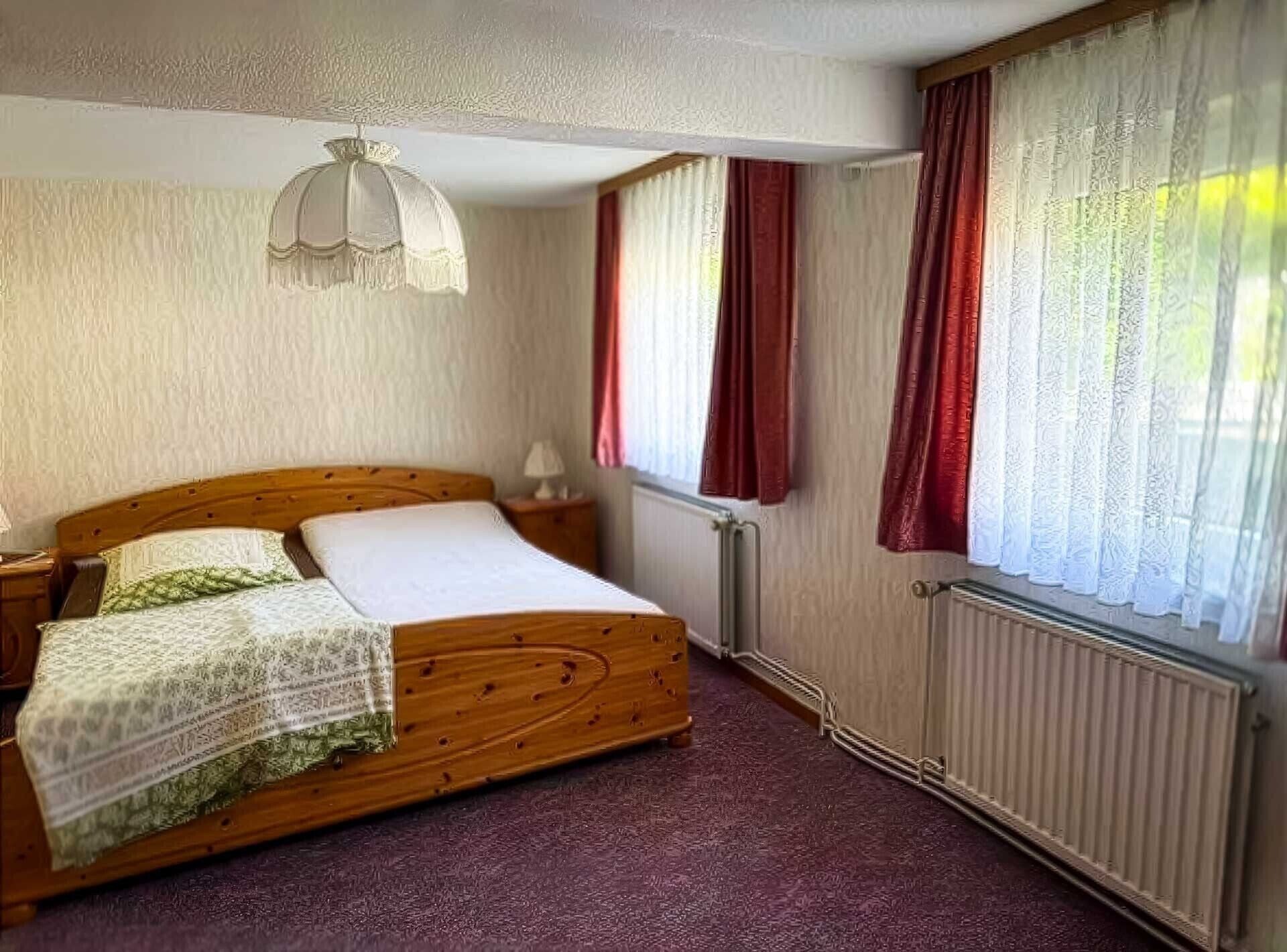 8 Schlafzimmer, Bügeleisen/Bügelbrett, WLAN, Bettwäsche