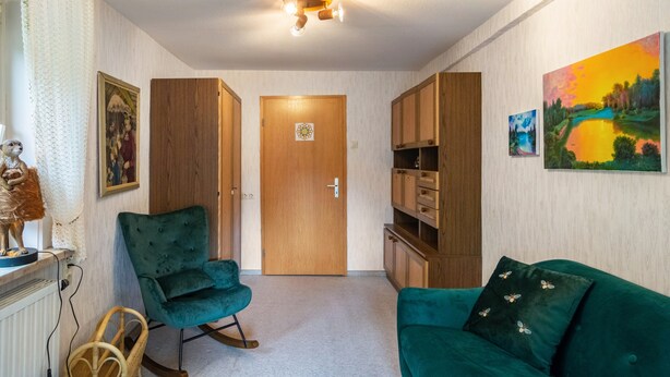 TV - Holiday Home Adelheid with Unique View, Private Terrace and Wi-Fi (Bad Grund (Harz))
