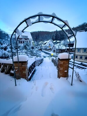 Unclassified image, 4 of 21, button - Holiday Home Adelheid with Unique View, Private Terrace and Wi-Fi (Bad Grund (Harz))
