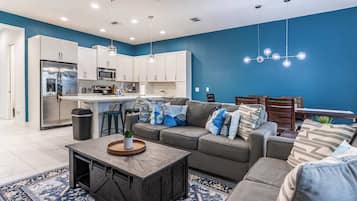 Smart TV, videojuegos, futbolito y libros