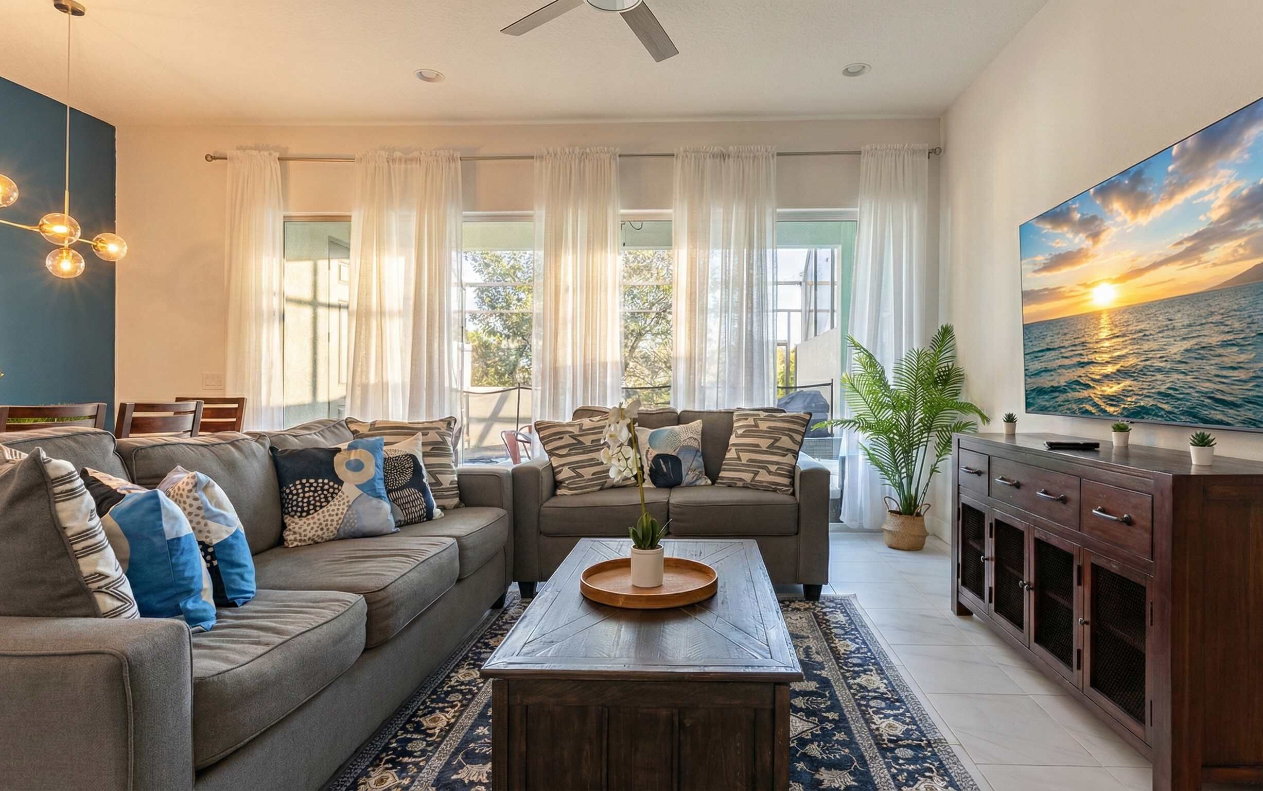 智能电视、电子游戏、桌上足球、书