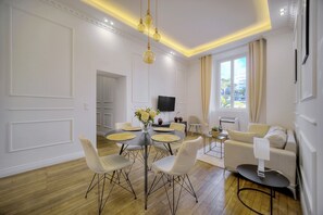 House - 3 pi ces Spacieux Avec Parking A2b248 (Cannes)