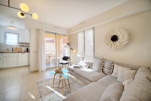 House - Magnifique 3 pi ces Avec Terrasse A2b238 (Cannes)