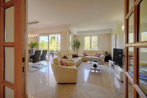 House - Beau 3 Chambres Piscine Parking A3b134 (Cannes)