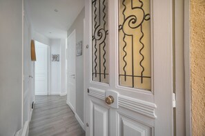 House | 6 bedrooms - Maison DE Ville 6 Chambres Terrasse A6b002 (Cannes)