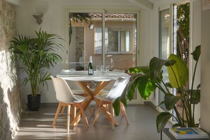 House - 3 Chambres Terrasse et 1 Chambre Studio A4b026 (Cannes)
