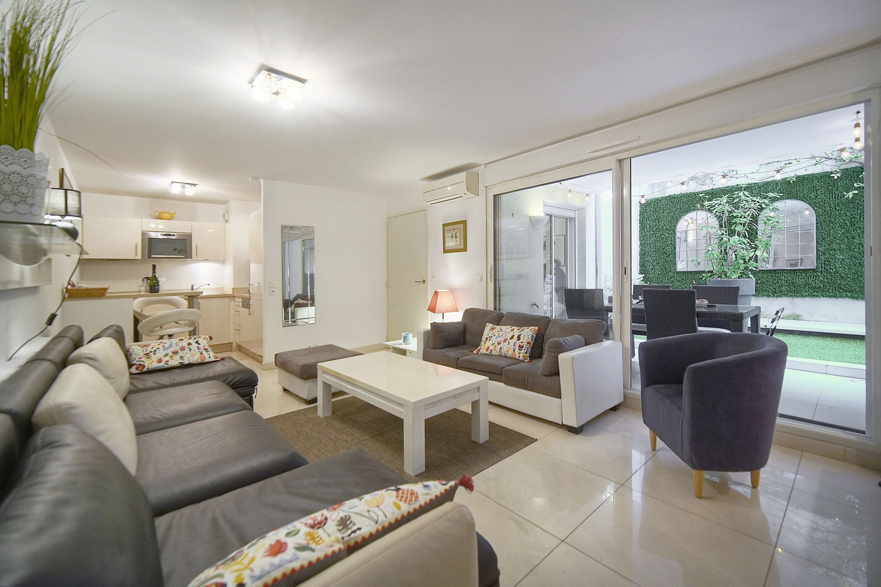 House | 1 bedroom