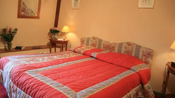 Classic-Doppel- oder -Zweibettzimmer