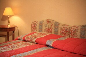 Classic Double or Twin Room - Resort Golf Château de Salles (Vézac)