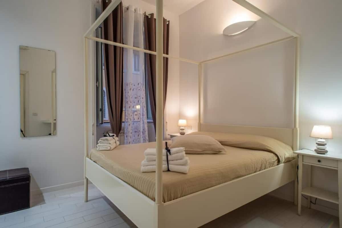 Habitació doble, 1 llit de matrimoni, no fumadors, bany privat