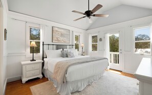 3 bedrooms, iron/ironing board, WiFi, bed sheets - Son Worshipers - Seaside Home near Iconic Town Council! (Santa Rosa Beach)