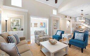 Smart TV - Son Worshipers - Seaside Home near Iconic Town Council! (Santa Rosa Beach)