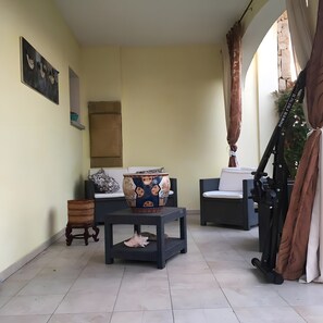 Interior - Holiday Home 'Fiorita' with Wi-Fi and Air Conditioning (Budoni)