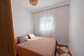 3 Schlafzimmer, Bügeleisen/Bügelbrett, Bettwäsche