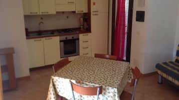 Villa, 2Â Schlafzimmer, Terrasse | Speisen