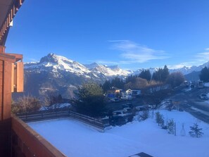 Luokittelematon kuva, 2 kautta 11, painike