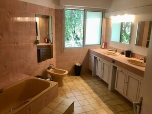 Bathroom - Spacious villa for 9 in Saint-Jacques, near sea, fully equipped (Sarzeau)