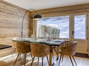 Dining - 3-Bedroom Apartment, South/West Terrace, Parking - Megève (Megève)