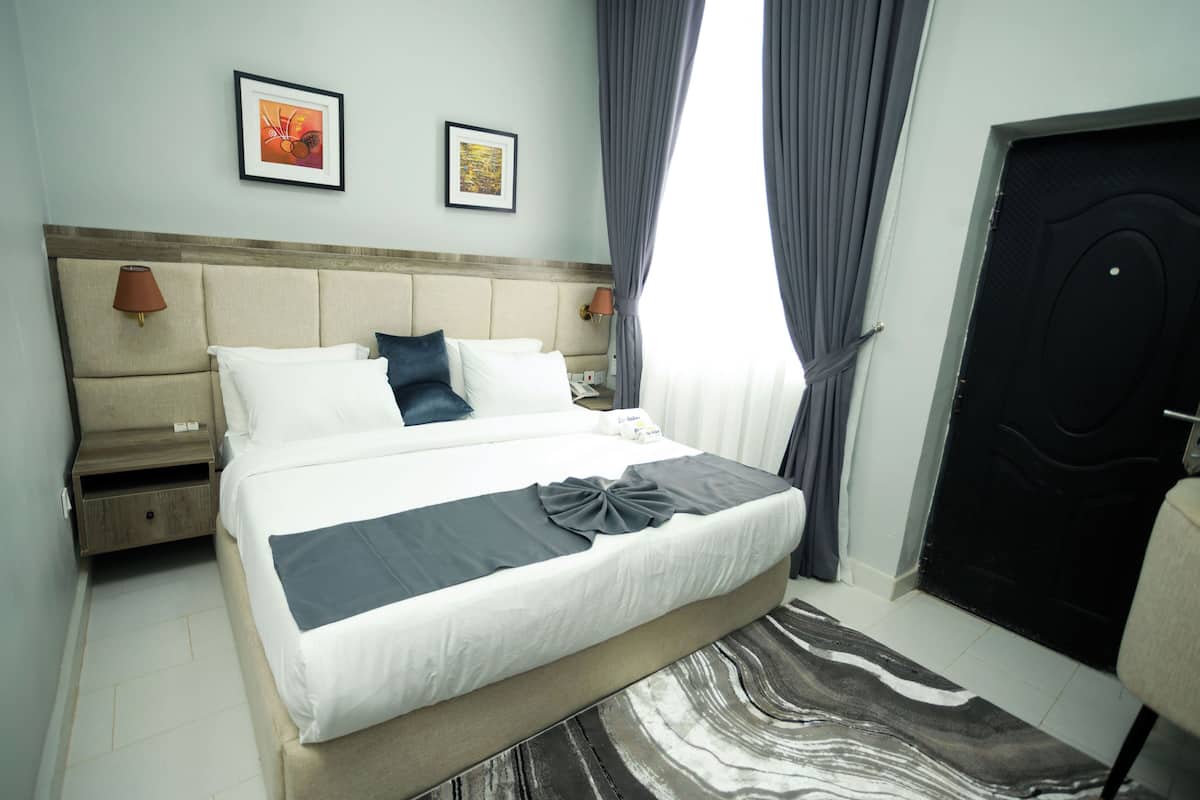 Kamar Single Klasik, balkon, pemandangan kota