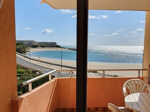 Interior - Seaside Apt with Parking, Beach Access (Sète)