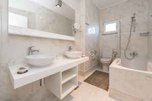 Hair dryer, towels - Sargas Suite 2 with sea view (Novalja)