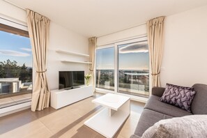 Smart TV - Sargas Suite 6 with city view (Novalja)