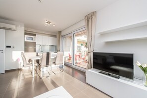 Interior - Sargas Suite 6 with city view (Novalja)